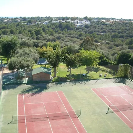 Hotel Club Cala Romani 3*